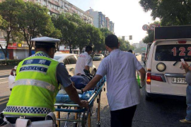 如何通过“懂车帝”观看碰撞视频，提升驾驶安全感