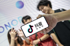 抖音哪里拍照？发现最适合打卡的景点，成为街头最亮眼的焦点！