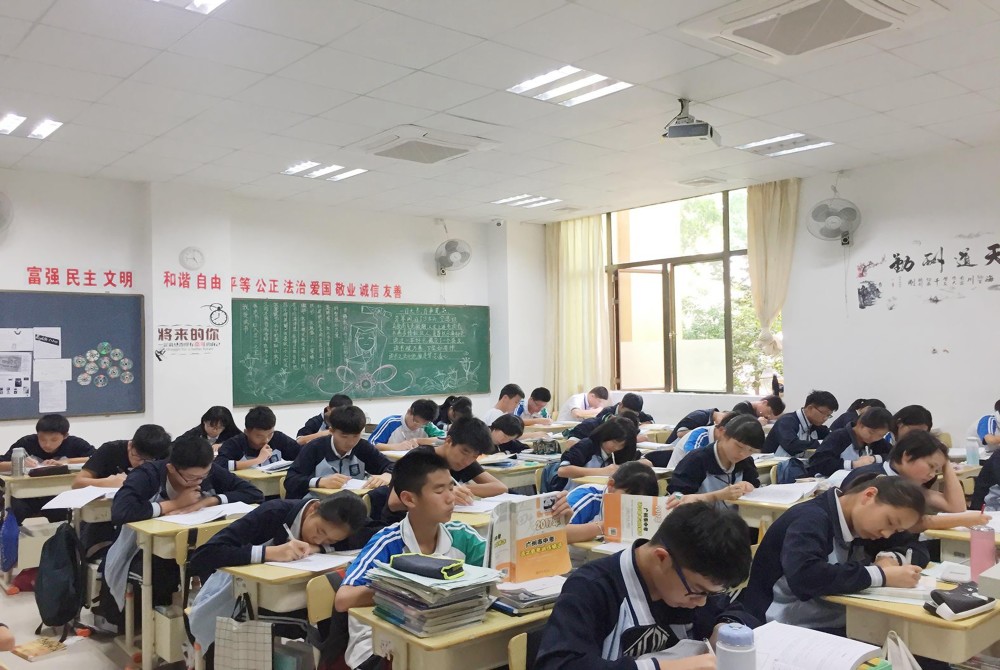 微博怎么改名字改不了?教你快速解决昵称修改难题!