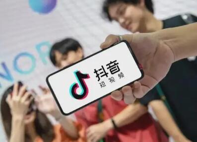 抖音粉丝破万后这5个变现渠道让你躺着赚钱!